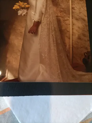 Vestido Novia y mantilla  Pronovias Alta Costura.