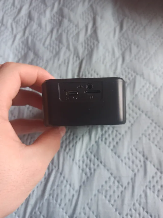 Despertador con altavoz Bluetooth