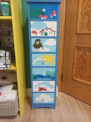 Cajonera infantil con dibujos. 86cm x 17 cm