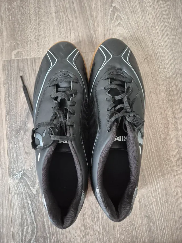 Zapatillas de fútbol sala negras
