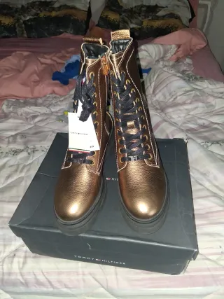 Stivali Tommy Hilfiger donna oro