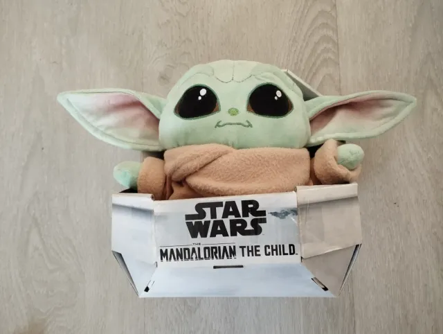 Peluche Baby Yoda Star Wars Mandalorian