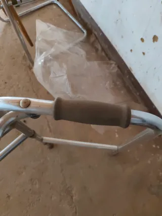 Andador Plegable Metálico