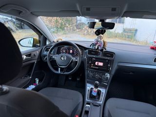 Volkswagen Golf VII