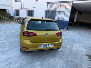 Volkswagen Golf VII