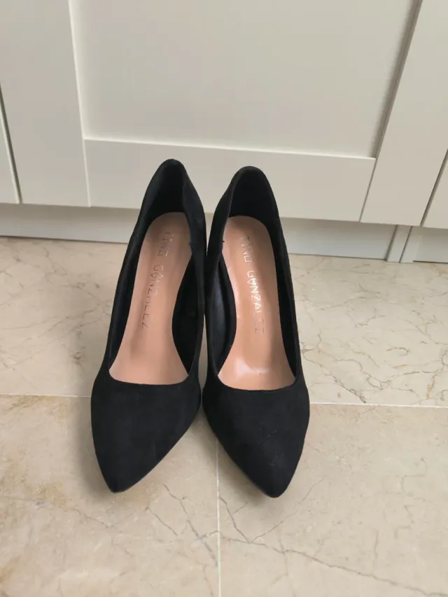 Zapatos de tacón de aguja negros