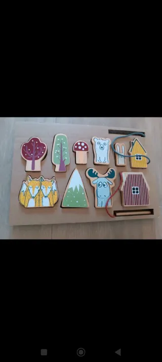 Juego de enhebrar de madera