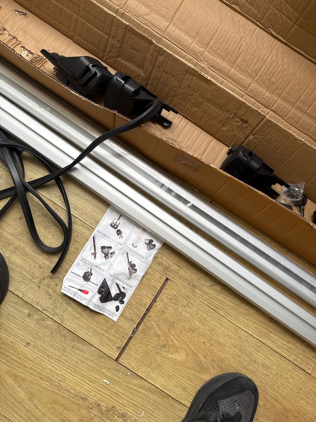 Barra portatutto per auto