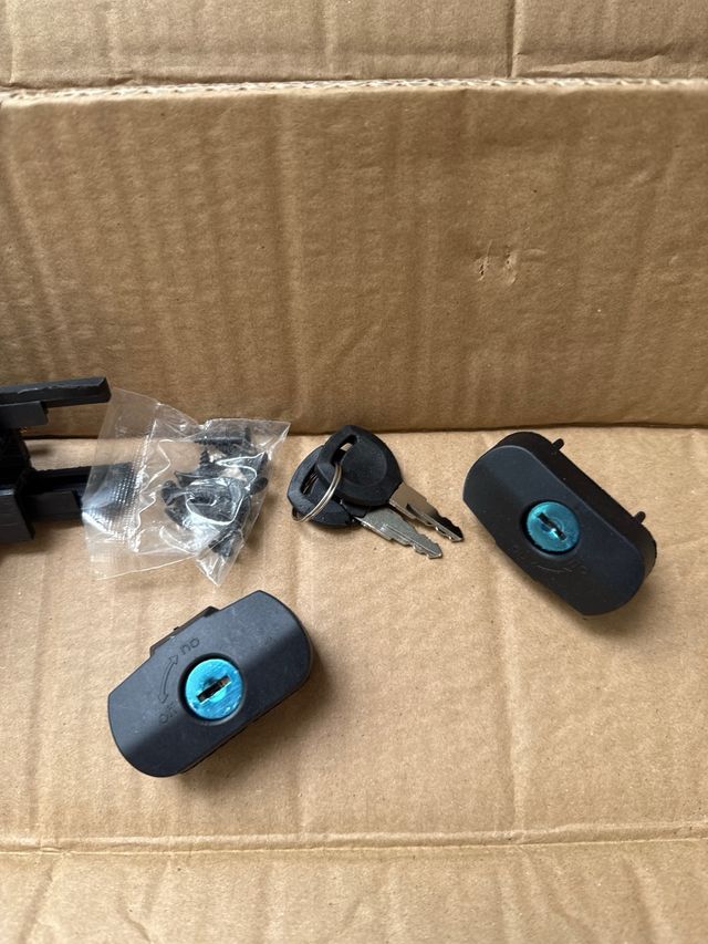 Barra portatutto per auto