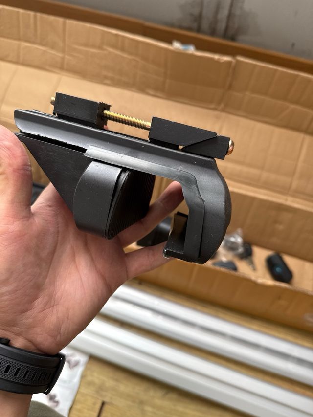 Barra portatutto per auto