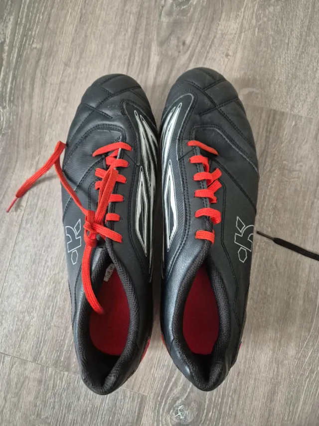 Zapatillas de rugby/fútbol negras