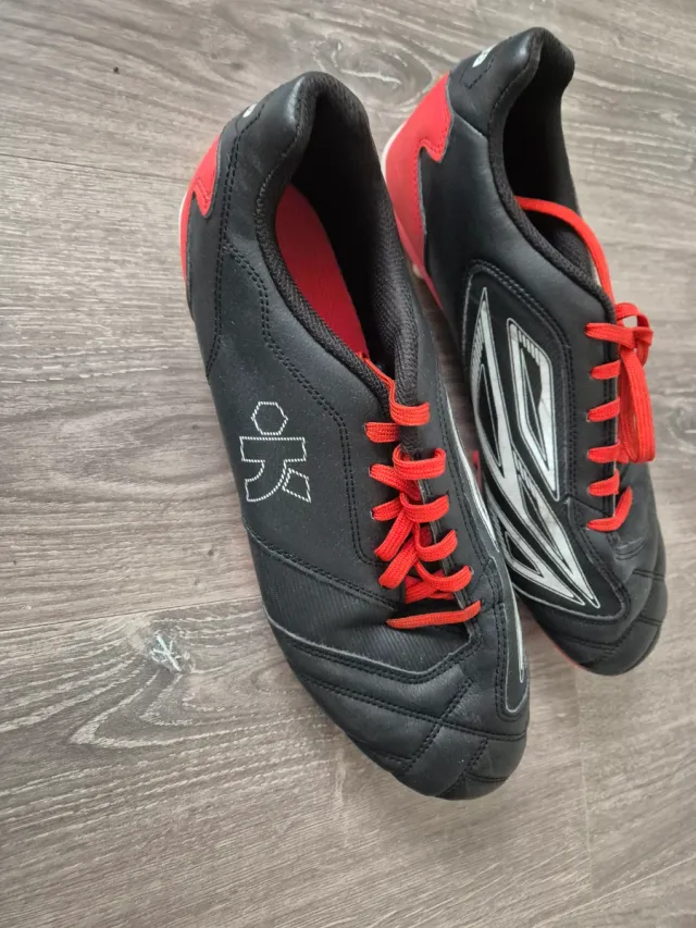 Zapatillas de rugby/fútbol negras