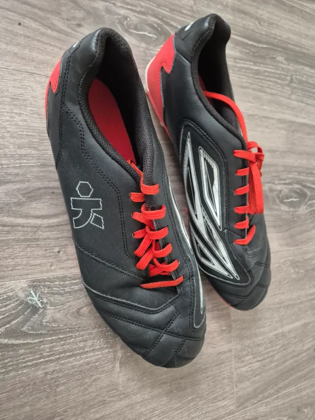 Zapatillas de rugby/fútbol negras