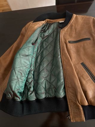 Chaqueta de cuero marrón