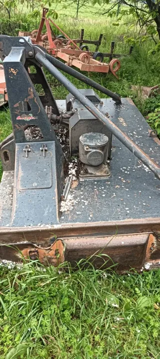 New Holland TM155 + Desbrozadora Cancela