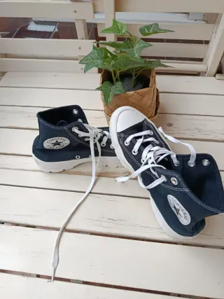 Zapatillas Converse caña alta negras y blancas