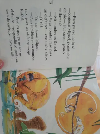 El abrazo del árbol (Sopa De Libros) (Spanish E...