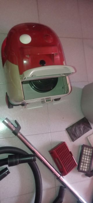 Aspiradora Jet Pressing Aqua Filter di4