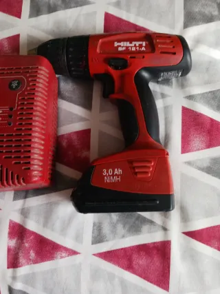 Taladro Hilti BF 12-A con cargador