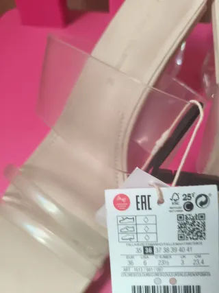 Sandalias Pull&Bear transparentes beige 36