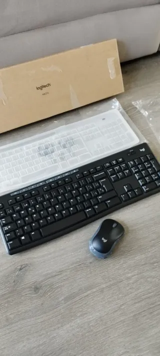 Teclado y ratón inalámbricos Logitech MK270. Nuevo