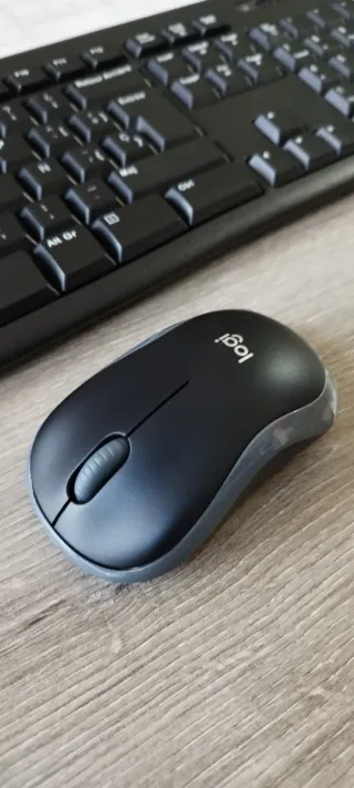 Teclado y ratón inalámbricos Logitech MK270. Nuevo