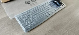 Teclado y ratón inalámbricos Logitech MK270. Nuevo