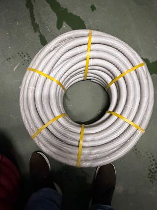 tres rollo Tubo corrugado PVC 2-40 mm y 1 - 20 mm