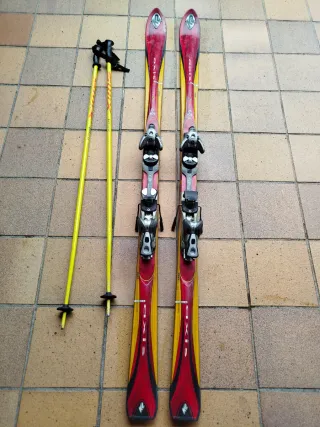 Esquís con bastones