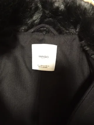 Abrigo Mango Negro Talla L