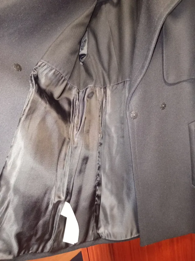 Abrigo Mango Negro Talla L