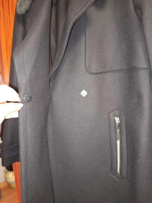 Abrigo Mango Negro Talla L