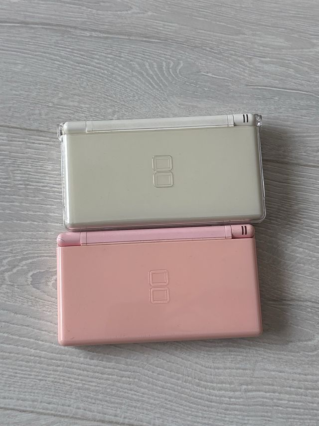Lote 2 Nintendo DS Lite (Blanco y Rosa)
