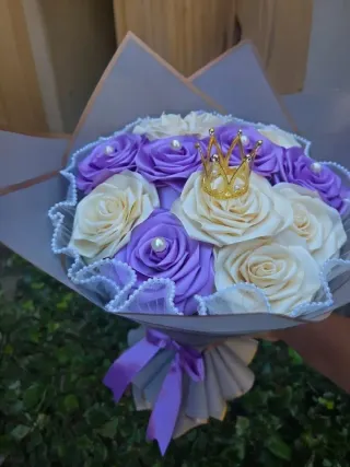 Se hacen Ramos de flores ,centros corazones ect