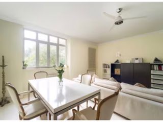 Tavolo estensibile in legno e acciaio