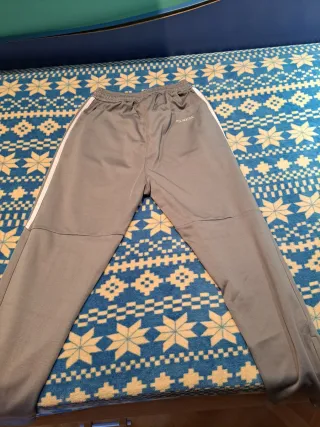 Pantalón Adidas Manchester United Gris