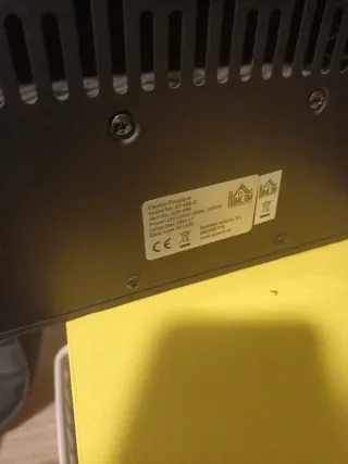 Estufa chimenea negra con cristal