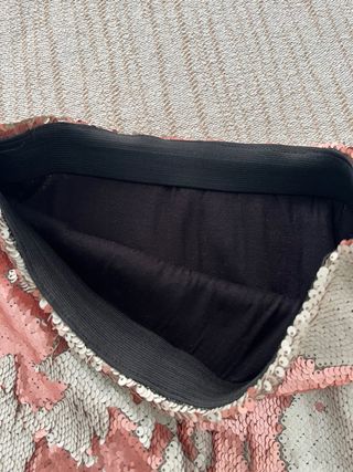 Falda lentejuelas rosa y blanco roto. Talla S.