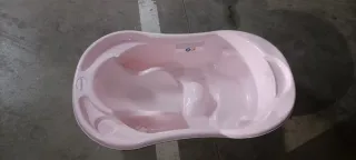 Bañera rosa para bebé