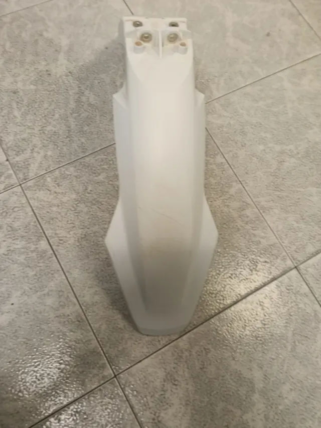 Guardabarros delantero Husqvarna