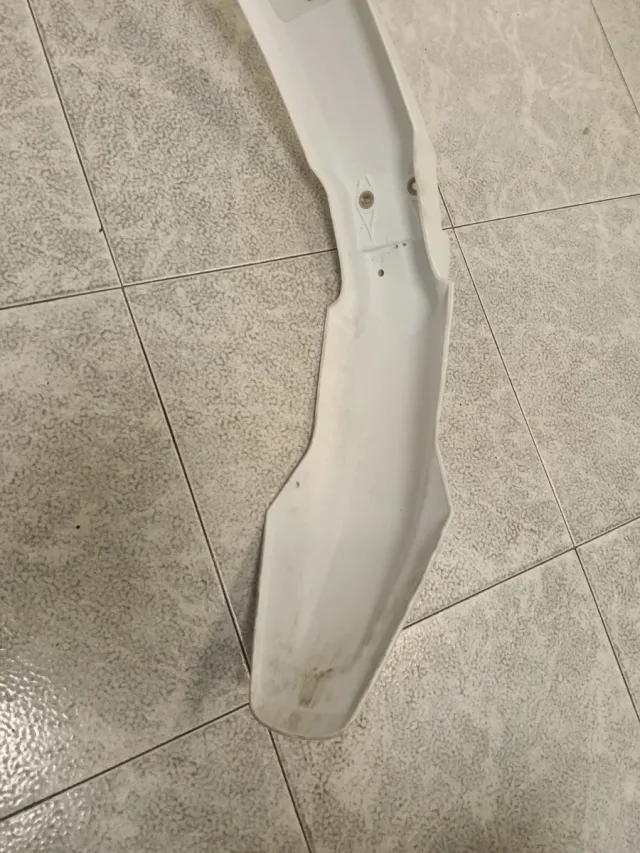 Guardabarros delantero Husqvarna