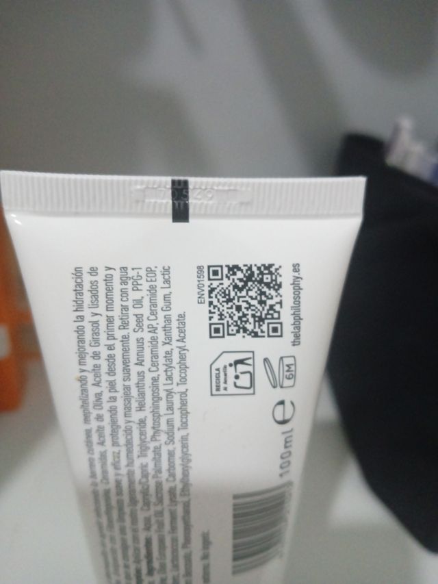 Crema limpiadora sin jabón facial nueva