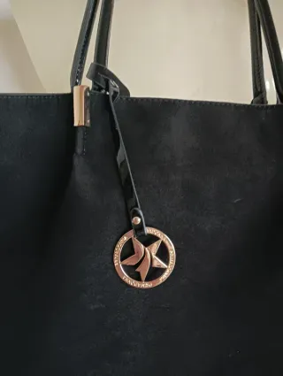 Borsa Primadonna camoscio nera con dettagli oro