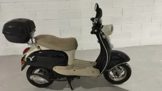 CICLOMOTOR YIYING YY50CC, AÑO 2009, 1000KM!