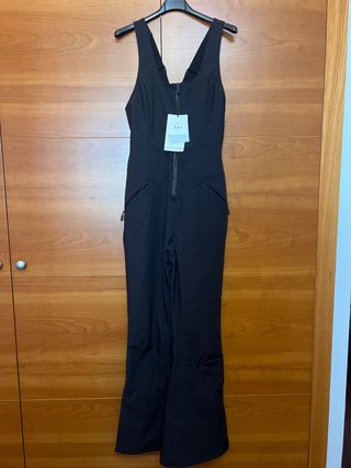 Mono de ski o esquí negro