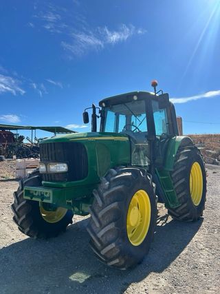 Tractor John Deere 6820