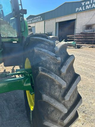 Tractor John Deere 6820