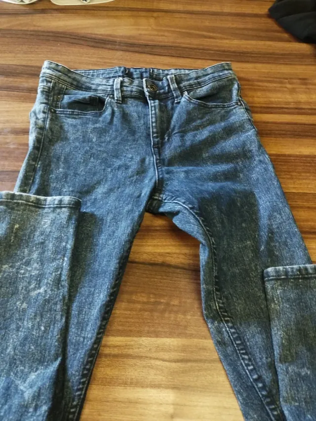 Pantalón pitillo hombre azul