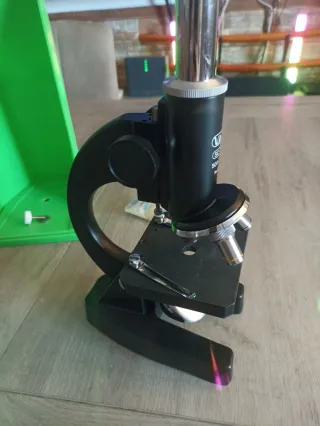 Microscopio Vixen SC-700 (50x–700x) – nuevo