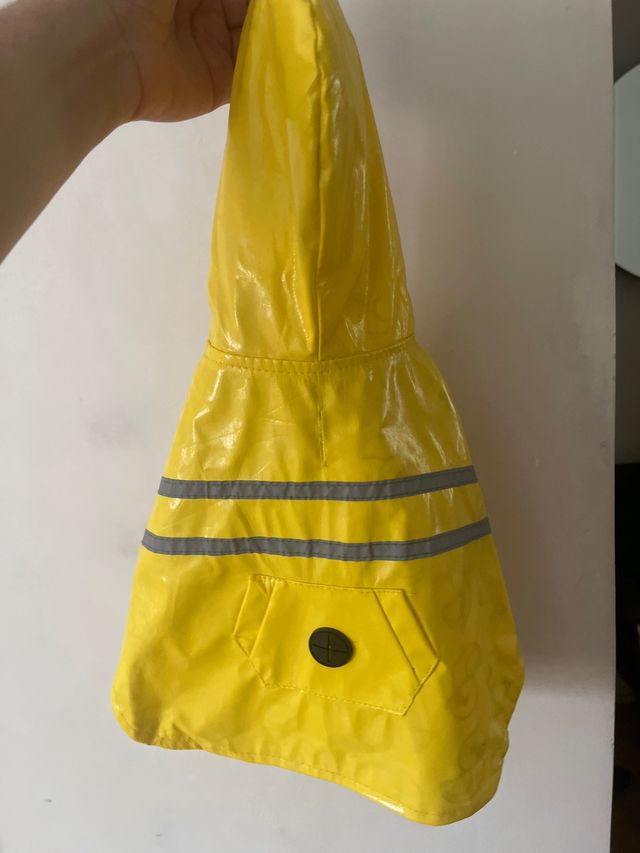 Chubasquero canino amarillo